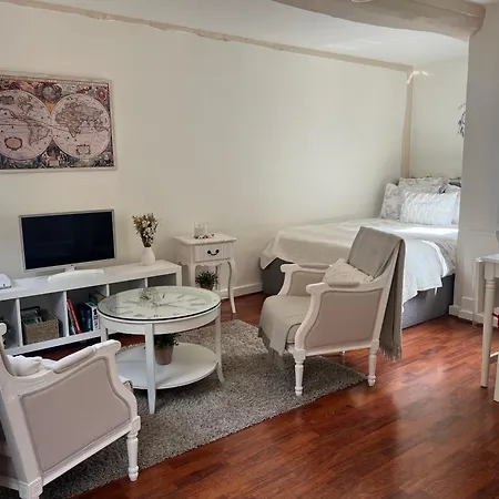 Miscanthus Lägenhet *